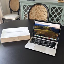 MacBook Air M1