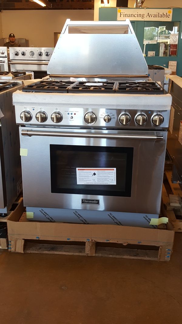 New 36" Thermador DualFuel Standard Depth 6 Burner Range at Discounted
