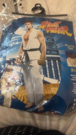 Street fighter costume size small for adult