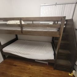 Bunk Bed With Stairs 