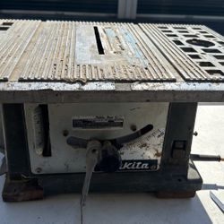 Makita Table Saw 