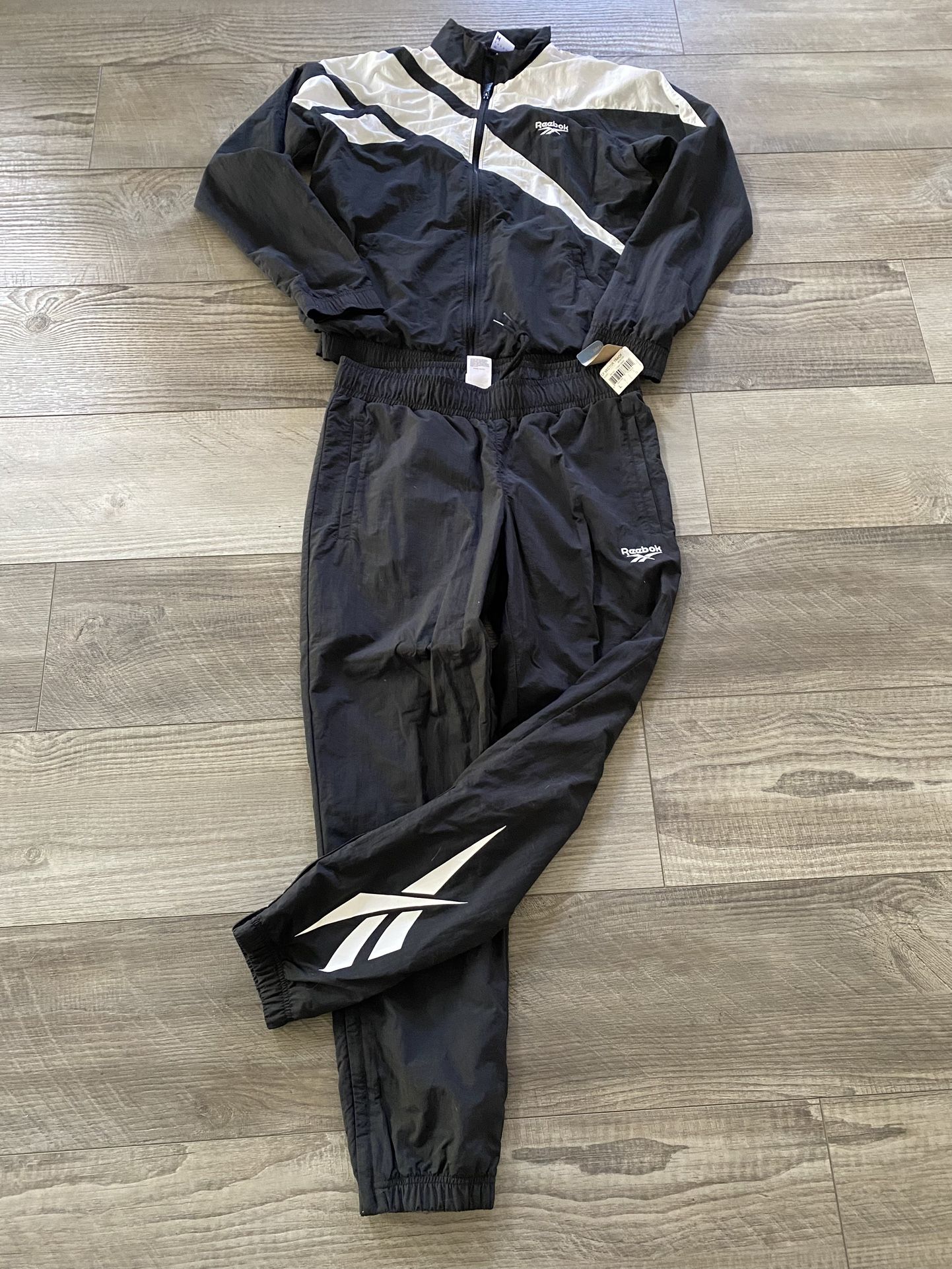 Mens Reebok Tracksuit Medium 