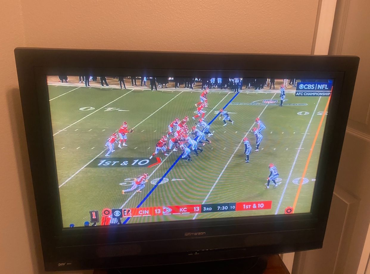 32 Inch Emerson HDTV With Remote