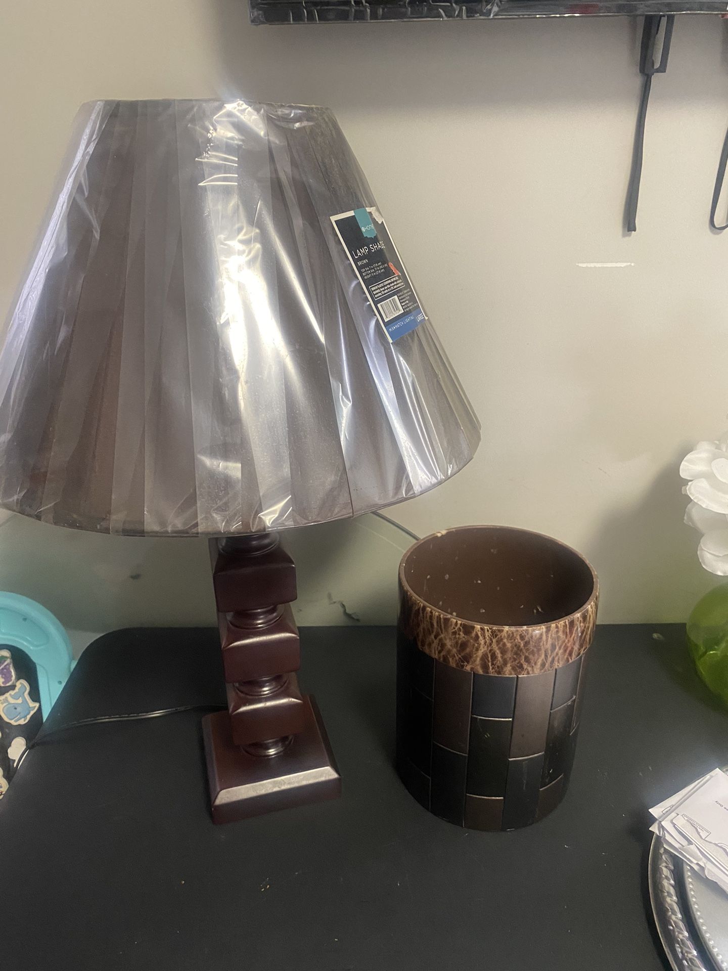 WOODEN DESKTOP LAMP&TRASH BIN