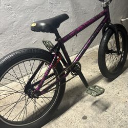 BMX BIKE