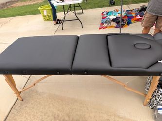 Saloniture massage bed