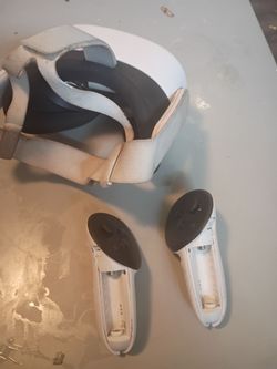 Oculous. White