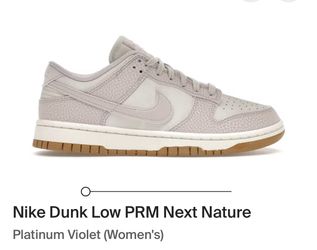 Nike women Dunk Low size 8