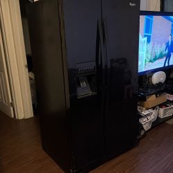 Refrigerator For Sale