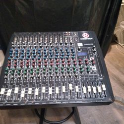 Used Harbinger L2404FX - USB 24 Channel Audio Mixer With Effects LN.