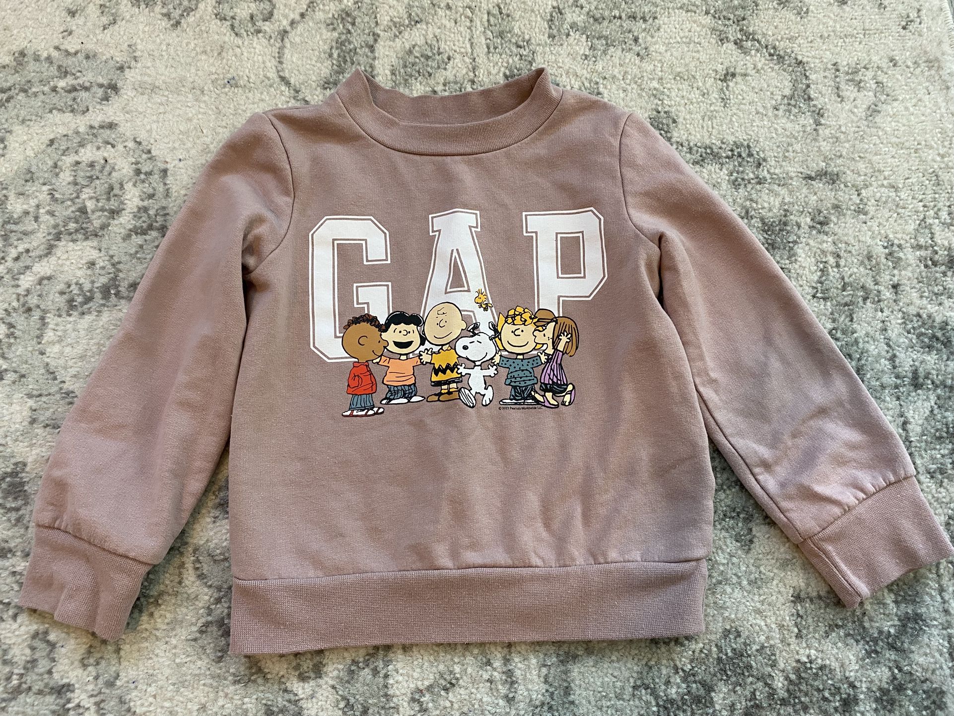 Kids Gap Snoopy Peanuts Sweatshirt Size 4-5