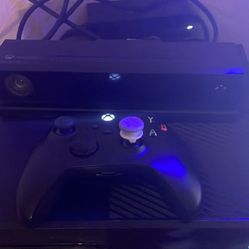 Xbox One With Kinect 