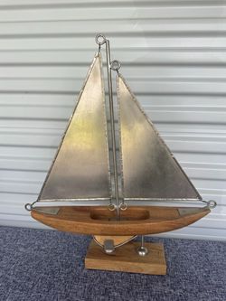 Nautical Wood & Metal Boat - Model home decor