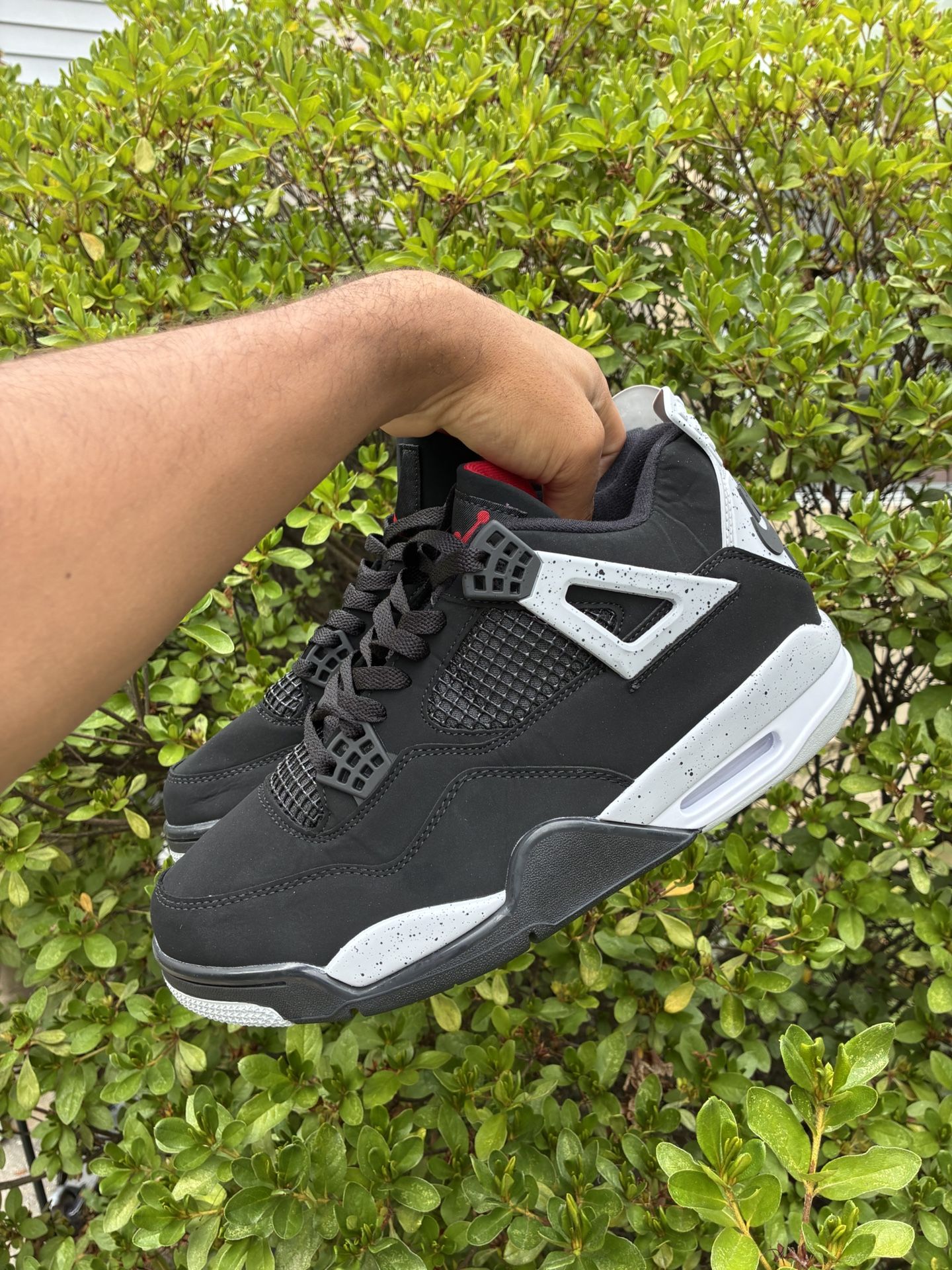 Cement 4s Concept Customs Size 10 120$ 