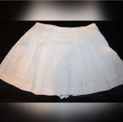NWT A New Day White Skirt w/ Lined Shorts – Women’s Size 4
