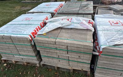 unilock beacon hill bavarian blend patio pavers