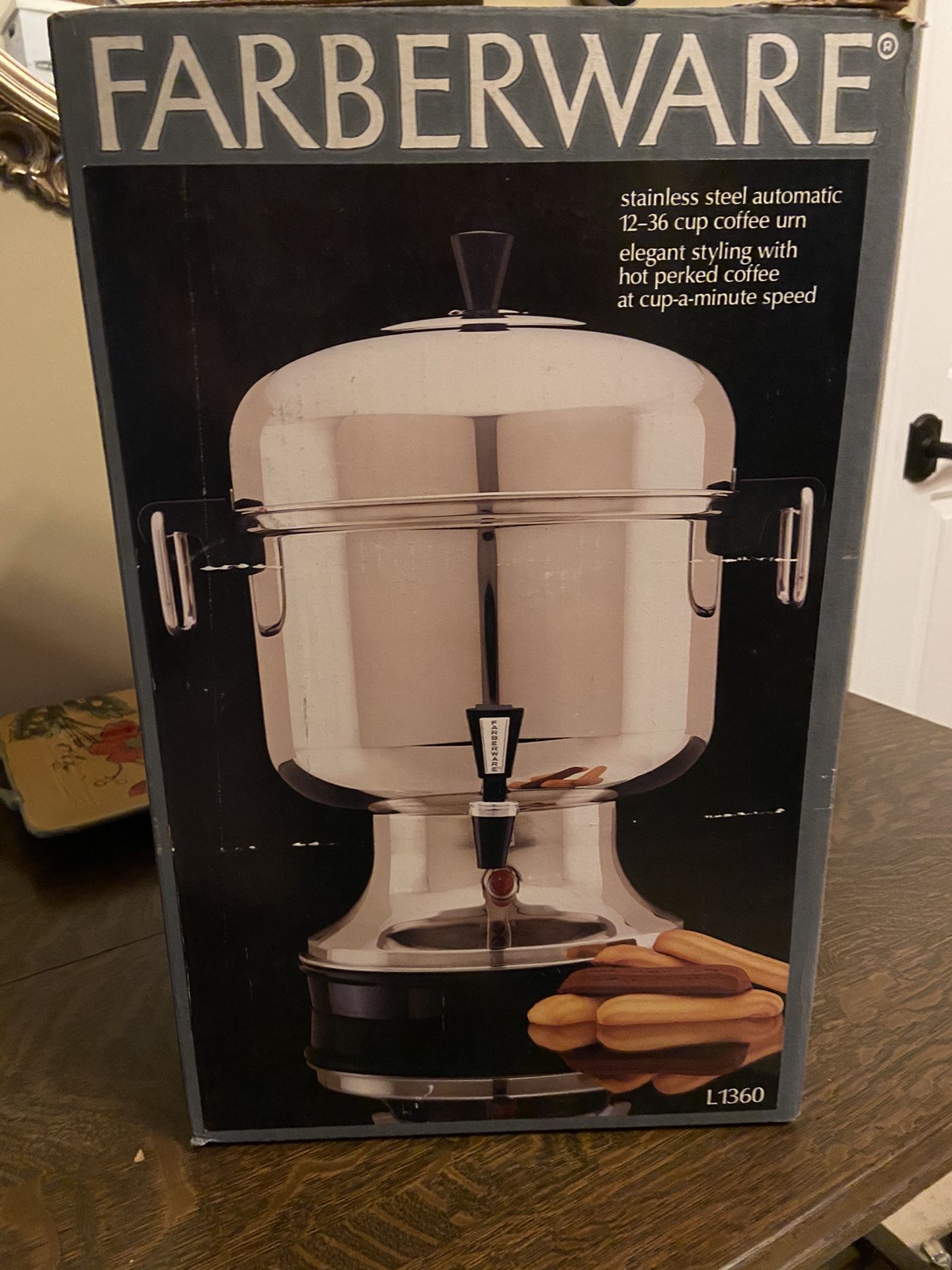 Large Farberware electric coffee urn for Sale in Scottsdale, AZ