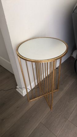 End table