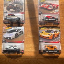 1:43 Scale Hot Wheels Premiums 