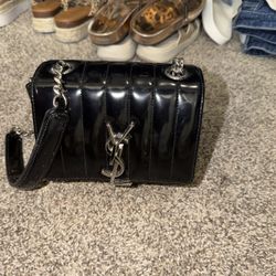 Saint Laurent Vicky patent leather handbag