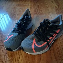 Women's Nike Running Shoes 7.5