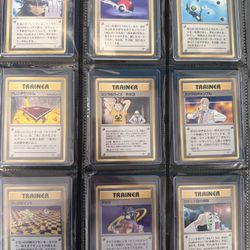 LOT OF POKEMON CARDS