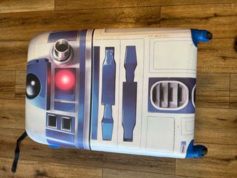 American tourister R2D2 check in luggage