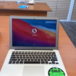 (2017) 13” MacBook Air / 16 GB Memory / 500 GB DDD / I7