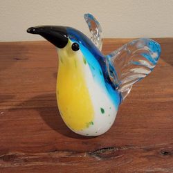 Brand New Hand Made Glass Birdy