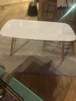 Nice MCM Modern Style Coffee Table.