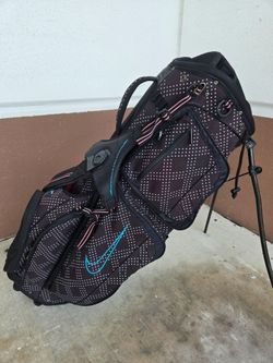 Nike Golf bag / Lightweight carry stand bag
