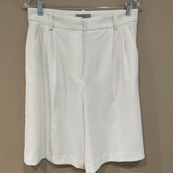 H&M Women’s White High Waist Pleated Side Pockets Shorts, Size 8