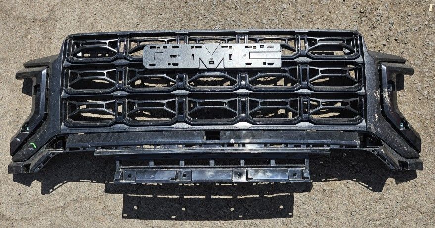 2023-2025 GMC CANYON GRILL OEM