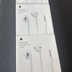Genuine Apple EarPods with Remote and Mic MD827LL/A 3.5MM