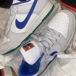 Size 9 Nike Dunk Low