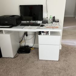 White Computer Desk