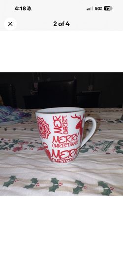 Gibson Everyday Christmas Coffee Mug Red White Ceramic Microwave Dishwasher Safe