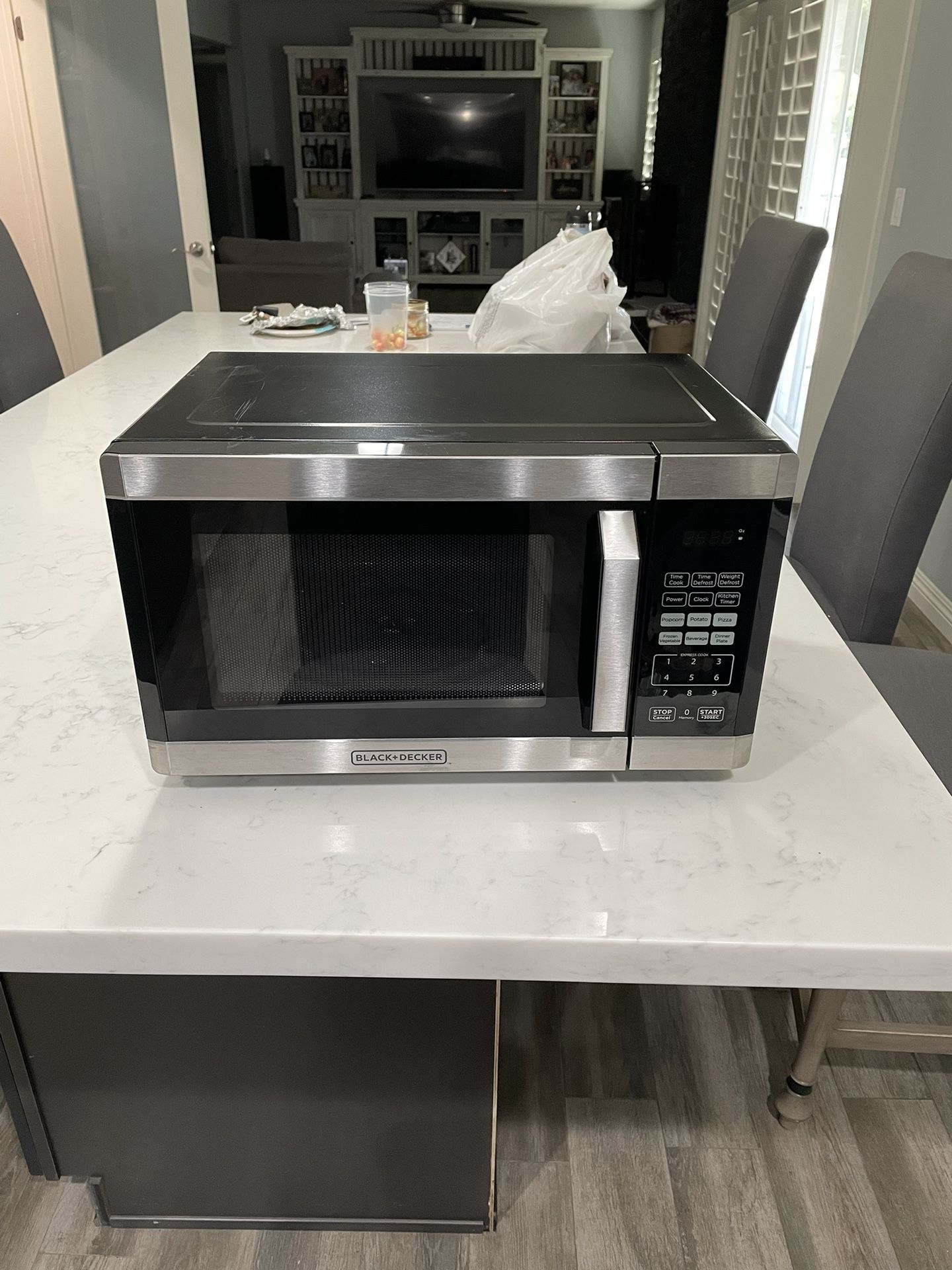 Microwave for Sale in Corona, CA - OfferUp