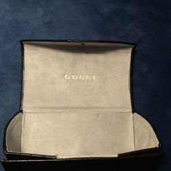 Gucci Glasses Case/ Wallet With Glasses Cloth
