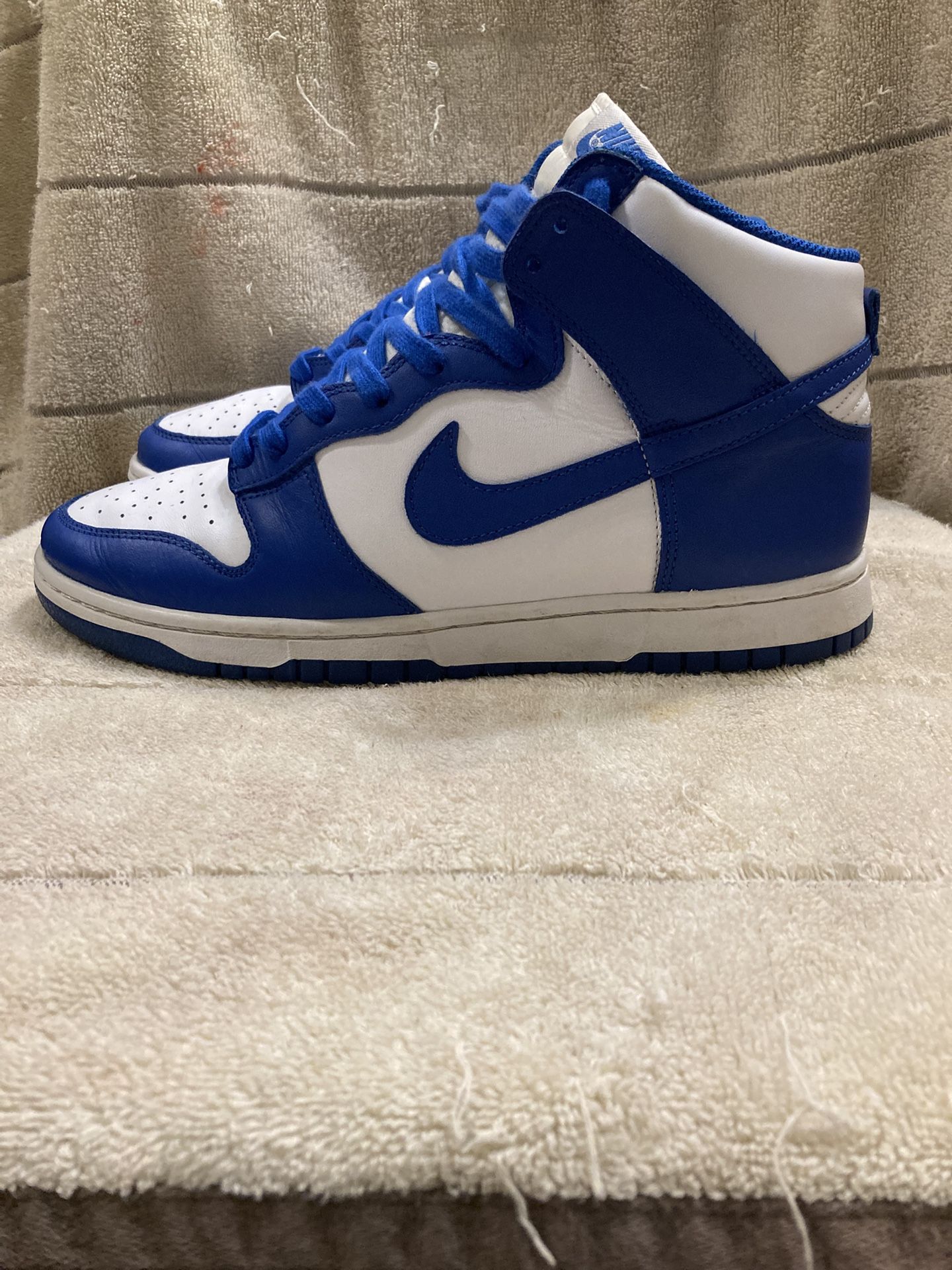 Nike Dunk High Kentucky 2021 Men’s Size 10.5