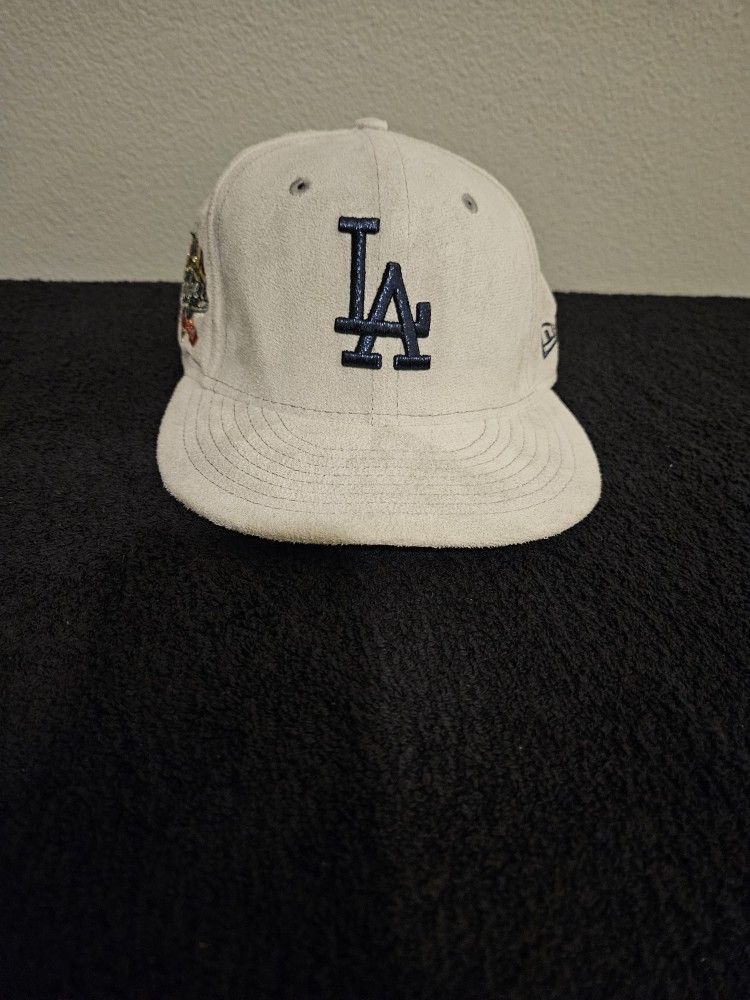 LA Dodgers Suede Fitted Hat Size 7