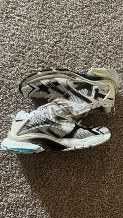 Gradient Balenciaga Runners
