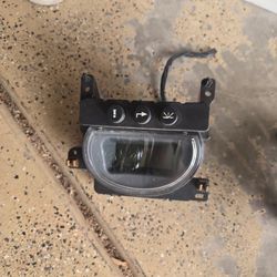 2004-2008 Pontiac Grand Prix 3 Button Information Dash Display Unit