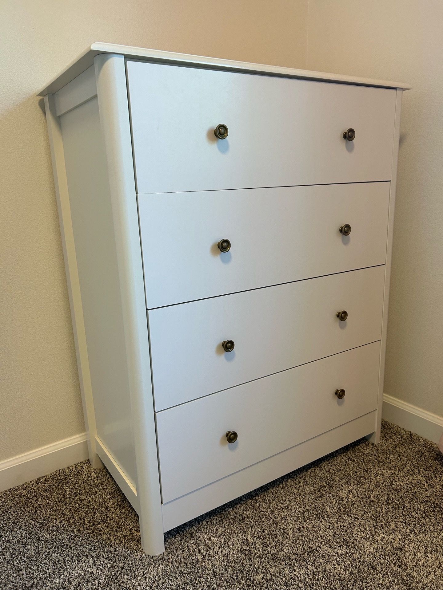 4 drawer white dresser