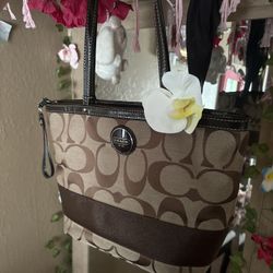 Vintage Coach Tan Tote Bag