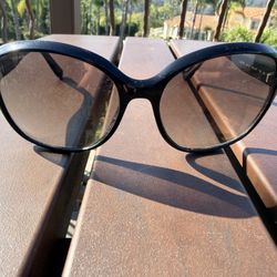 Prada Women’s Sunglasses $20 Has Lots Of Scratches On Lens 