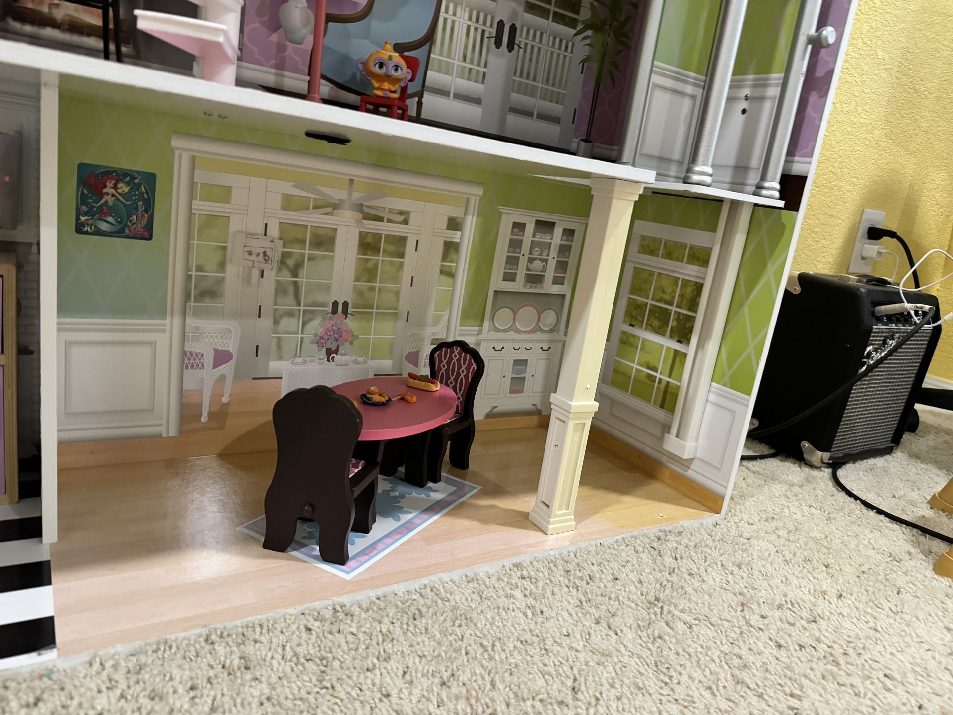 Girls Dolls House And Toys