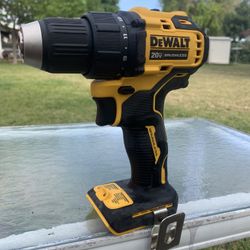Dewalt 1/2” Cordless Drill Driver (13 mm)