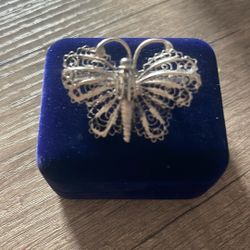 Beautiful Vintage Silver Filigree Mini Butterfly Brooch 