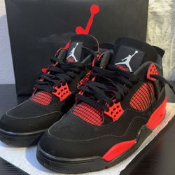 Jordan 4 Red thunders size 13
